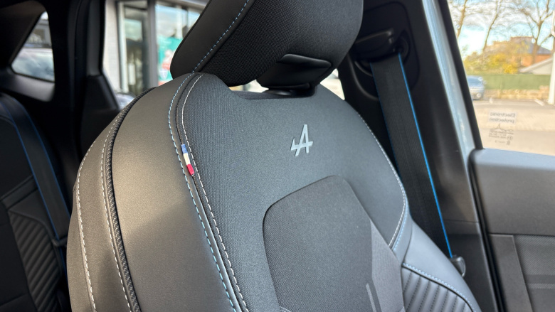 Renault Symbioz 1.6 E-Tech FHEV 145 Iconic Esprit Alpine 5dr Auto Hybrid Estate